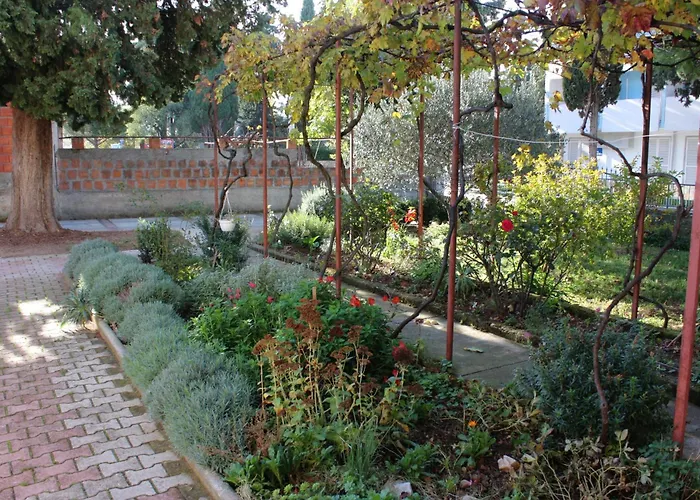 5899a Διαμέρισμα *