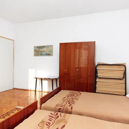 Apartment 5899a *